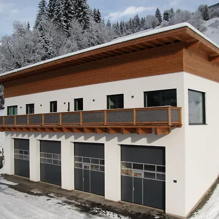 High Class Apartment Near Saalbach Hinterglemm Daire