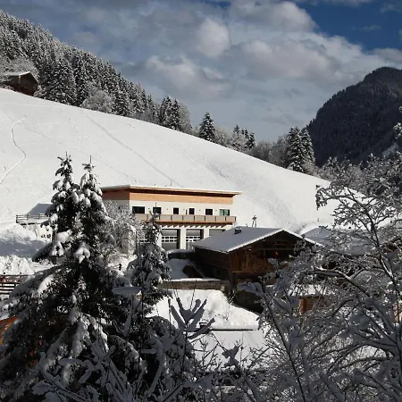 High Class Apartment Near Saalbach Hinterglemm Daire